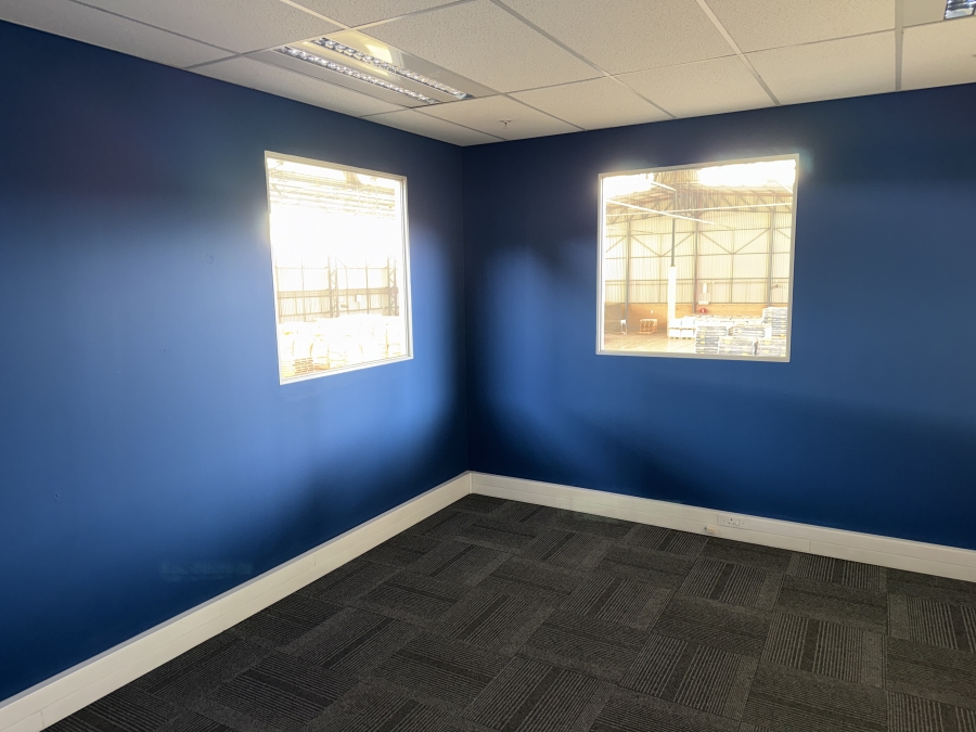 To Let commercial Property for Rent in Gosforth Park Gauteng