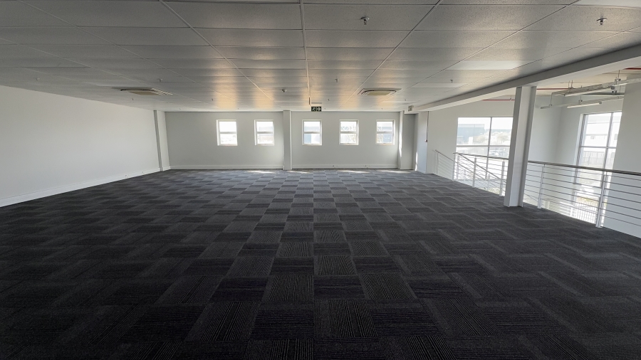 To Let commercial Property for Rent in Gosforth Park Gauteng