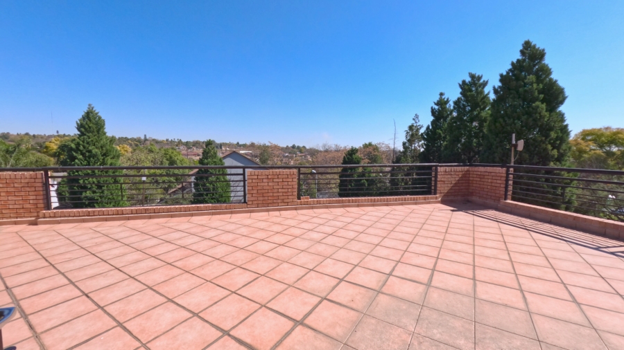 To Let commercial Property for Rent in Fourways Gauteng