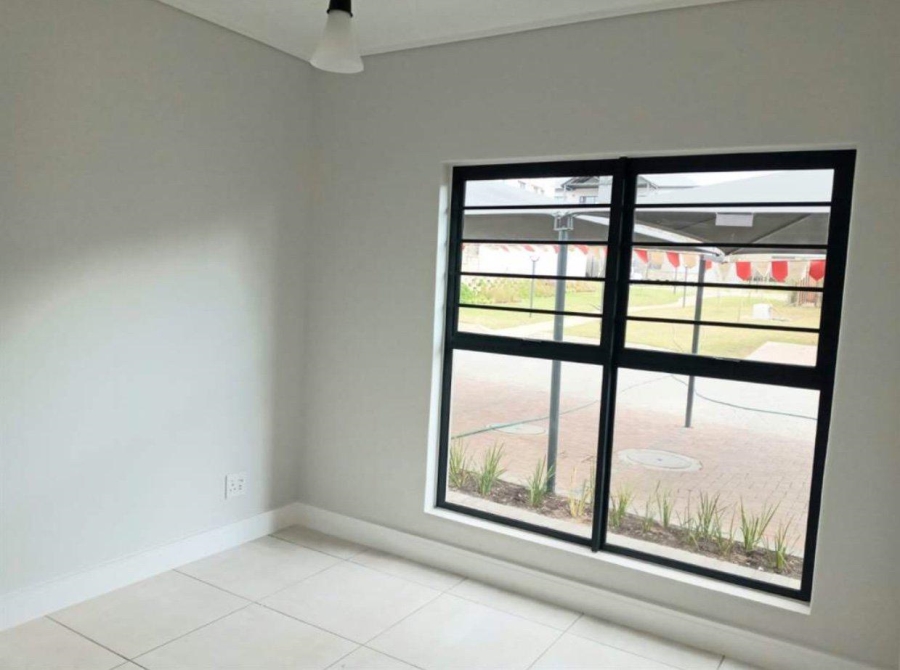 To Let 3 Bedroom Property for Rent in Waterfall Gauteng
