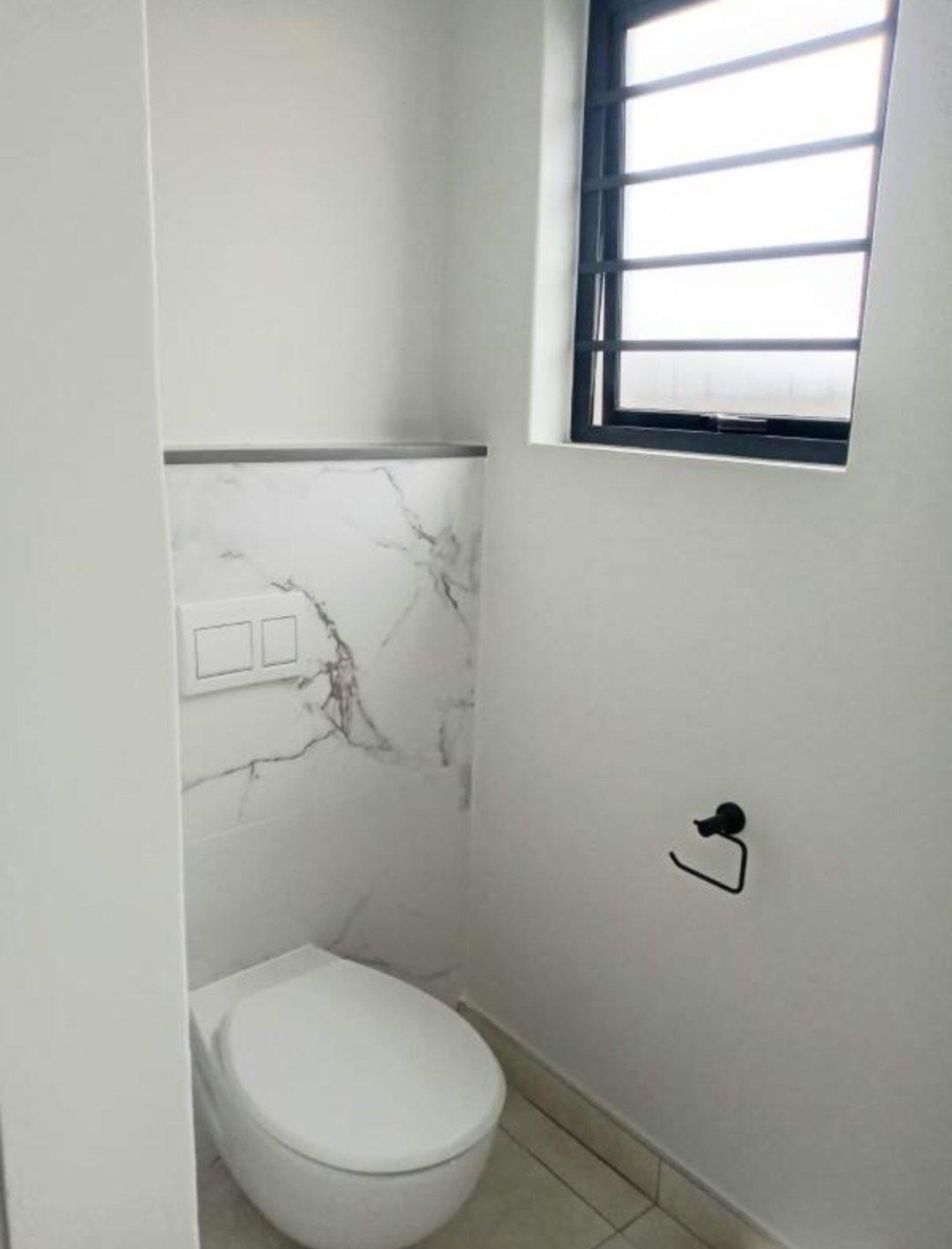 To Let 3 Bedroom Property for Rent in Waterfall Gauteng