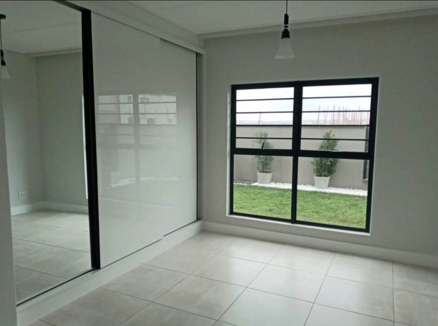 To Let 3 Bedroom Property for Rent in Waterfall Gauteng