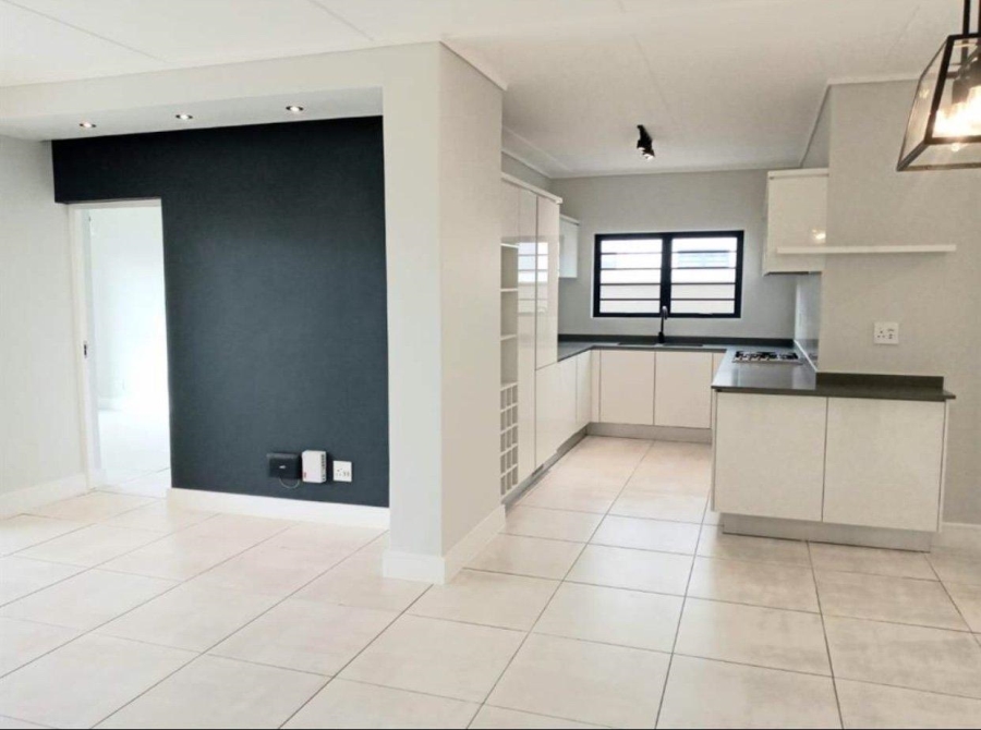 To Let 3 Bedroom Property for Rent in Waterfall Gauteng
