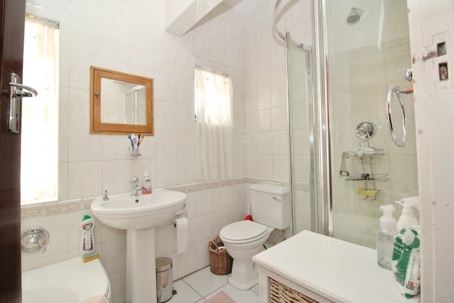 3 Bedroom Property for Sale in Primrose Hill Gauteng