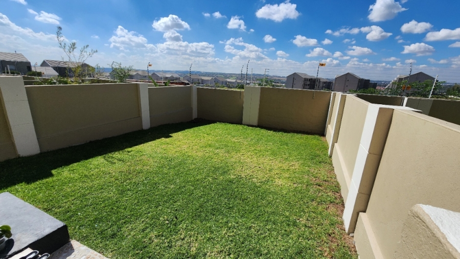 To Let 1 Bedroom Property for Rent in Blue Hills Gauteng
