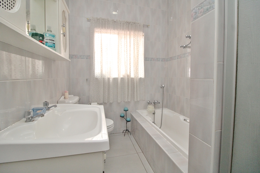 4 Bedroom Property for Sale in Primrose Gauteng