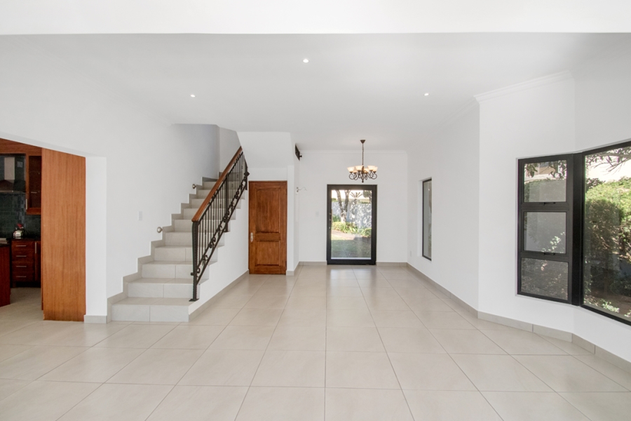 4 Bedroom Property for Sale in Pinehaven Gauteng
