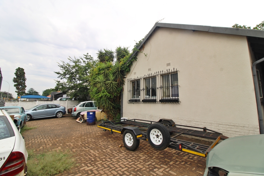 5 Bedroom Property for Sale in Eastleigh Gauteng