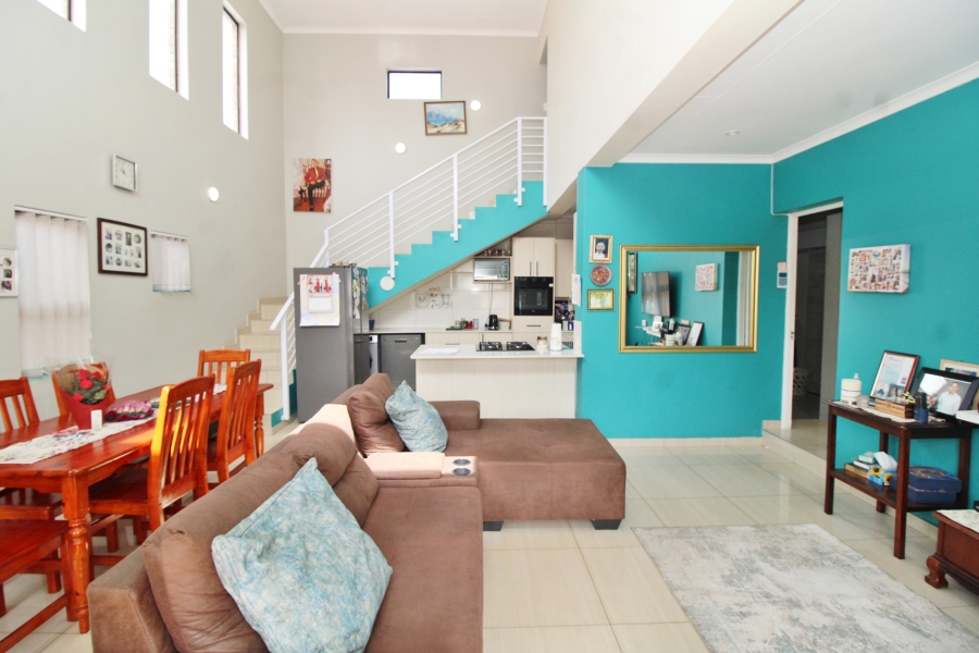 6 Bedroom Property for Sale in Primrose Gauteng