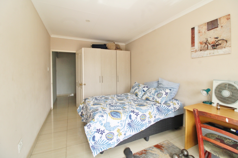 6 Bedroom Property for Sale in Primrose Gauteng