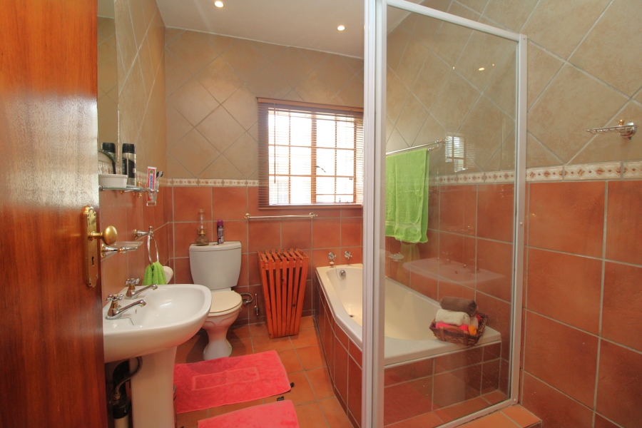 4 Bedroom Property for Sale in Marlands Gauteng