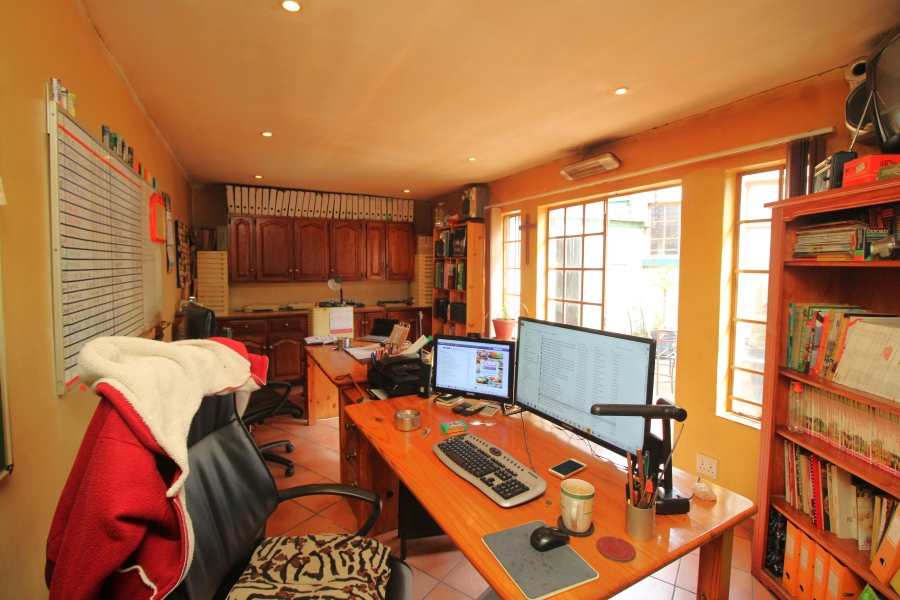 4 Bedroom Property for Sale in Marlands Gauteng