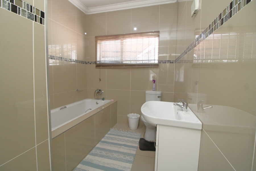 3 Bedroom Property for Sale in Marlands Gauteng