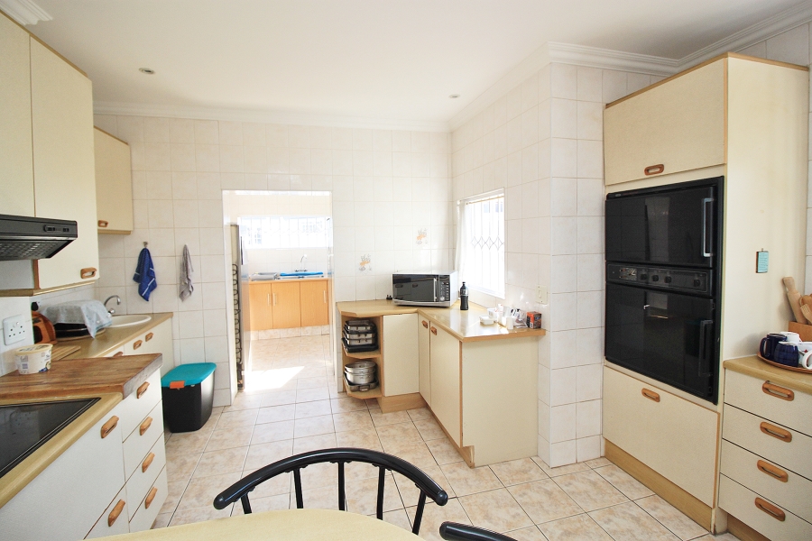 4 Bedroom Property for Sale in Sunnyridge Gauteng