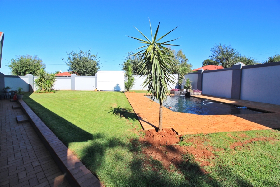 4 Bedroom Property for Sale in Sunnyridge Gauteng