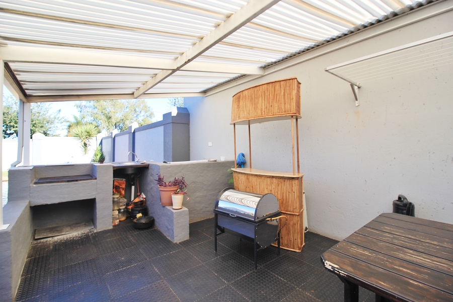 4 Bedroom Property for Sale in Sunnyridge Gauteng