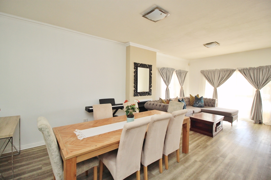 3 Bedroom Property for Sale in Greenstone Hill Gauteng