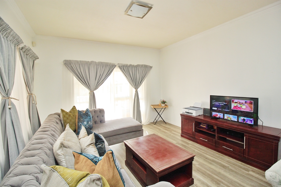 3 Bedroom Property for Sale in Greenstone Hill Gauteng