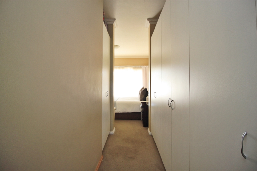 3 Bedroom Property for Sale in Greenstone Hill Gauteng