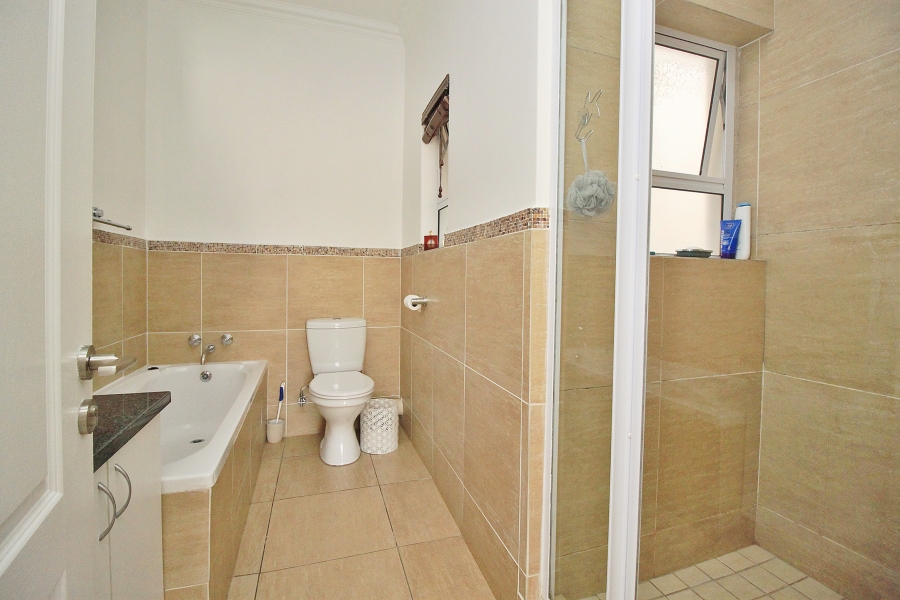 3 Bedroom Property for Sale in Greenstone Hill Gauteng