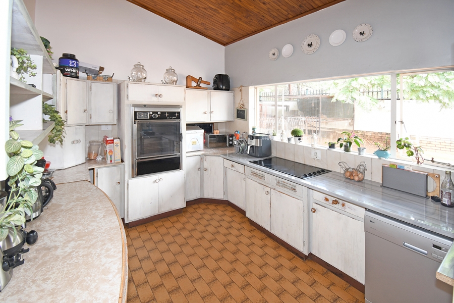 6 Bedroom Property for Sale in Strydfontein A H Gauteng