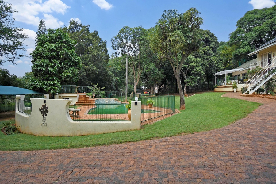6 Bedroom Property for Sale in Strydfontein A H Gauteng
