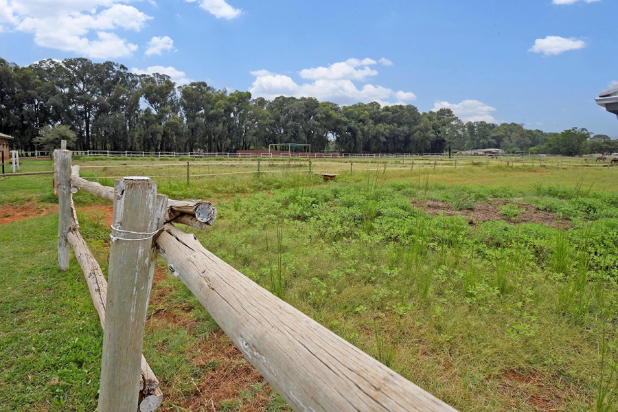 6 Bedroom Property for Sale in Strydfontein A H Gauteng