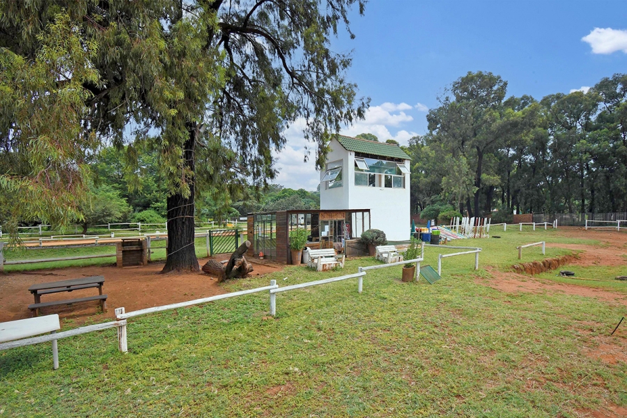 6 Bedroom Property for Sale in Strydfontein A H Gauteng