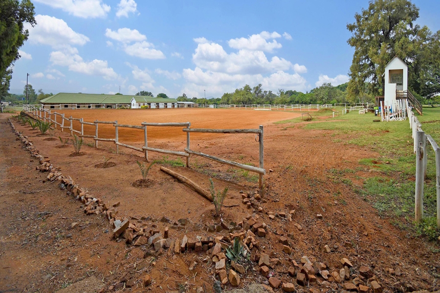 6 Bedroom Property for Sale in Strydfontein A H Gauteng