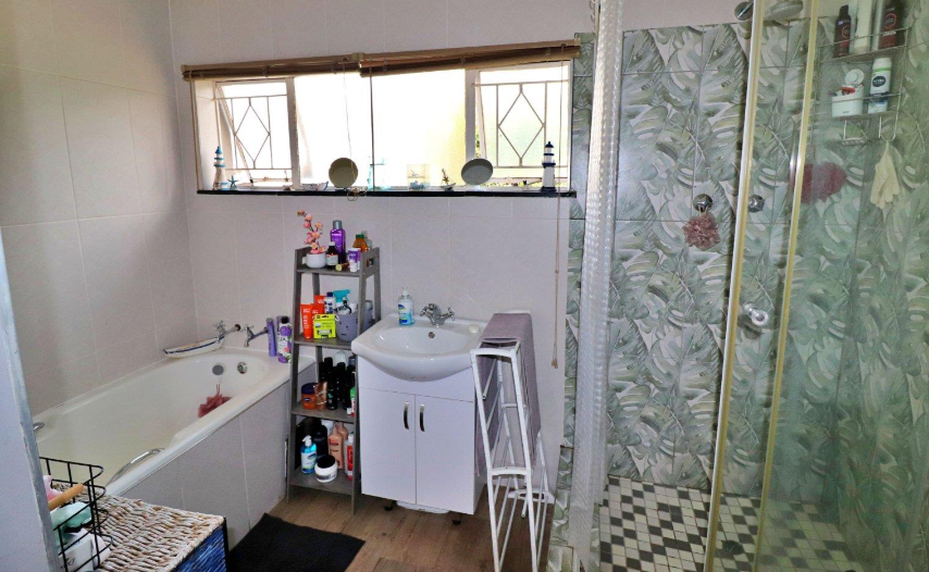 4 Bedroom Property for Sale in Dawnview Gauteng