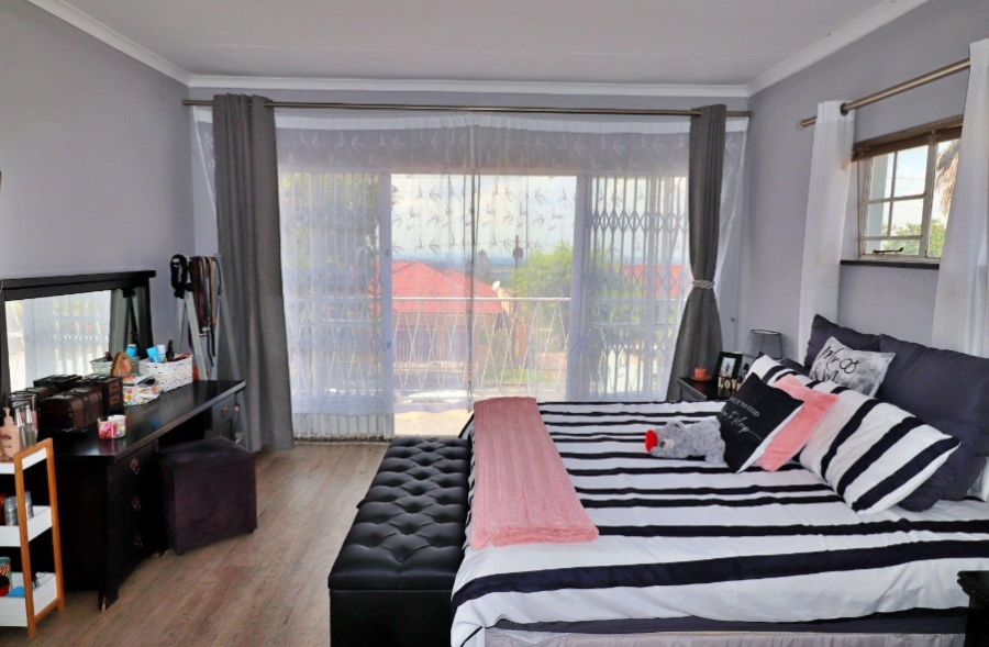 4 Bedroom Property for Sale in Dawnview Gauteng
