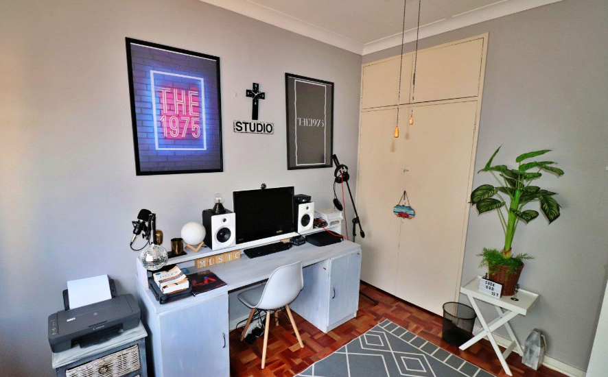 4 Bedroom Property for Sale in Dawnview Gauteng