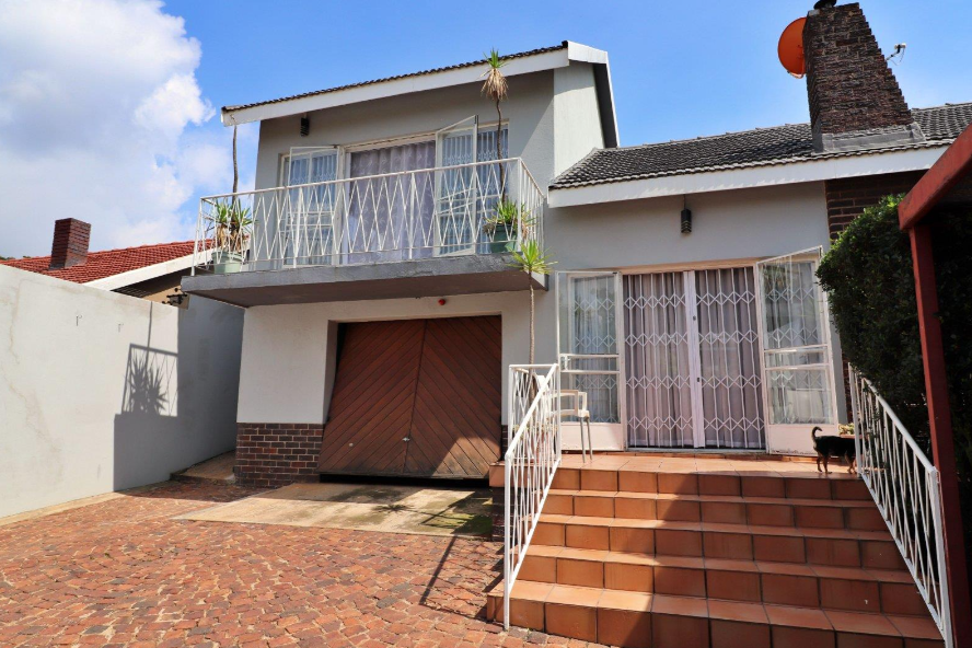 4 Bedroom Property for Sale in Dawnview Gauteng