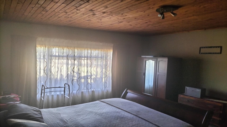 4 Bedroom Property for Sale in Louisrus Gauteng