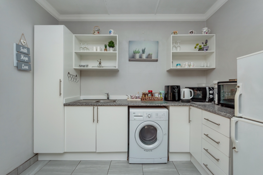 3 Bedroom Property for Sale in Sunnyrock Gauteng