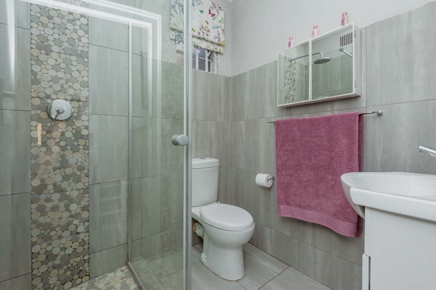 3 Bedroom Property for Sale in Sunnyrock Gauteng