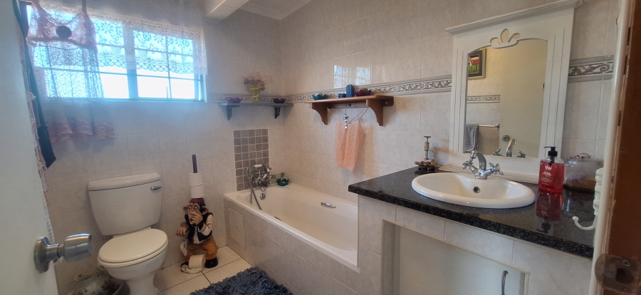 2 Bedroom Property for Sale in Rant En Dal Gauteng