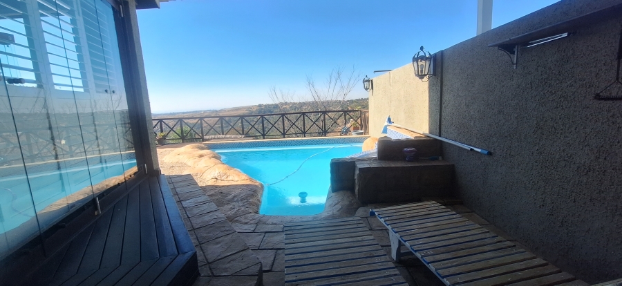 2 Bedroom Property for Sale in Rant En Dal Gauteng