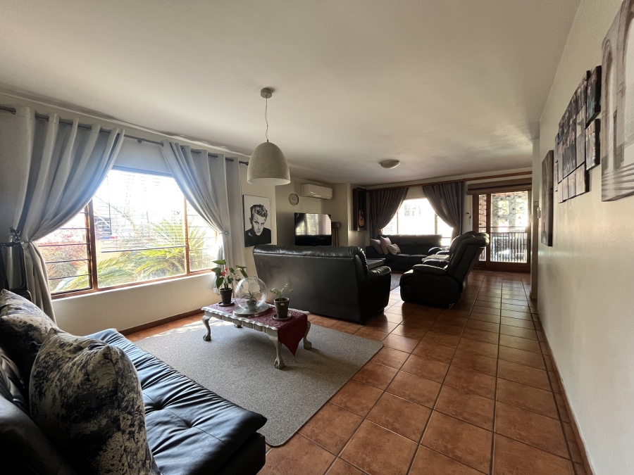 3 Bedroom Property for Sale in Eldoraigne Gauteng