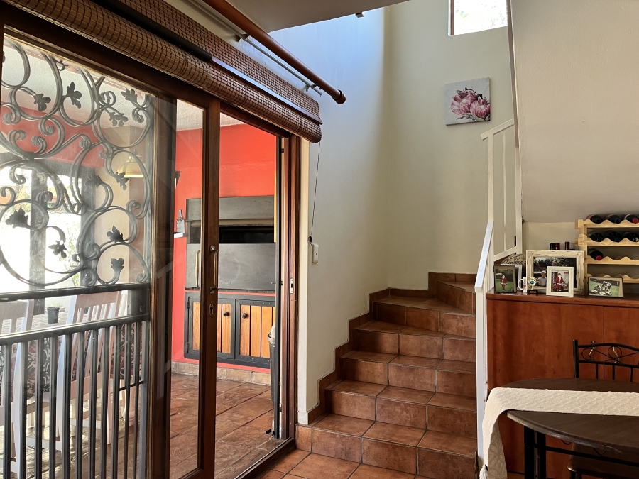 3 Bedroom Property for Sale in Eldoraigne Gauteng