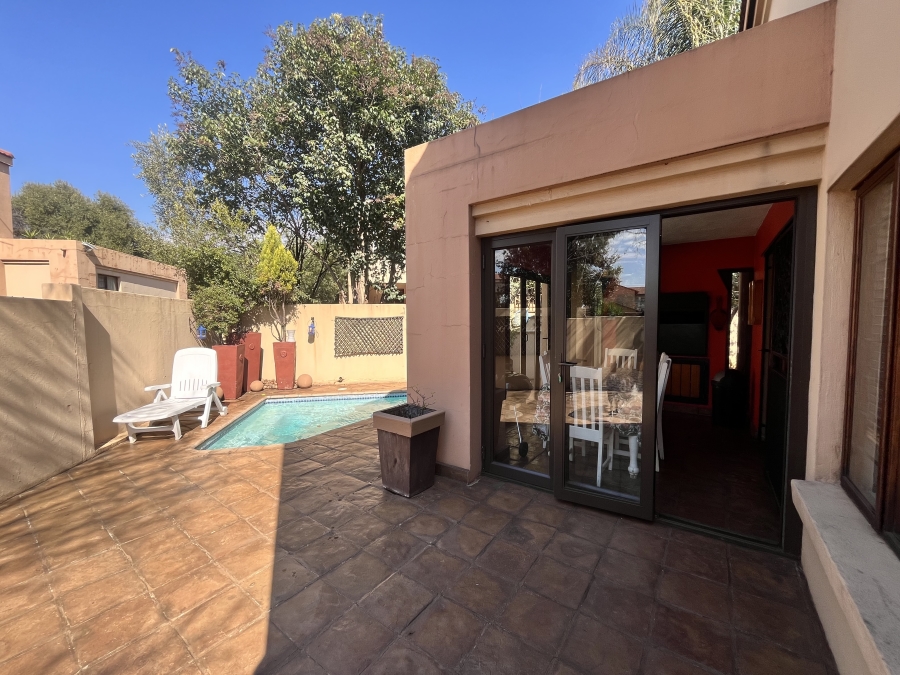 3 Bedroom Property for Sale in Eldoraigne Gauteng