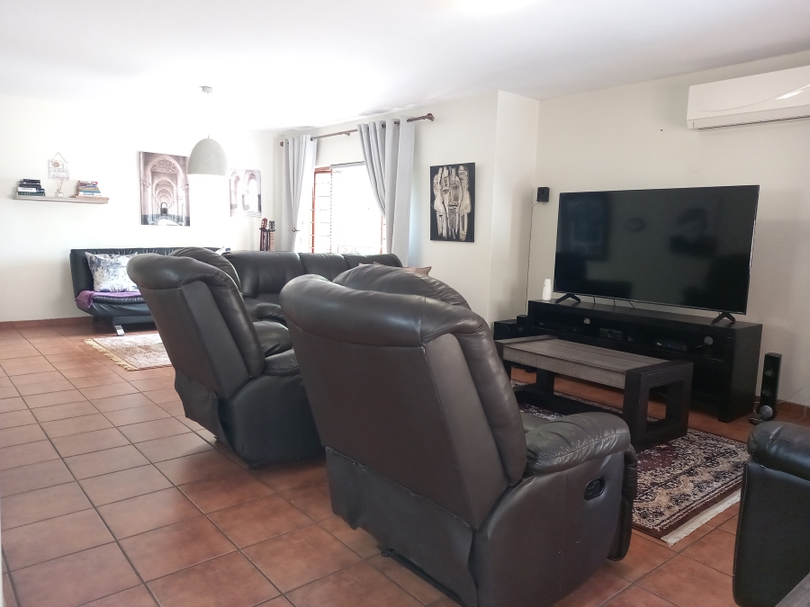 3 Bedroom Property for Sale in Eldoraigne Gauteng