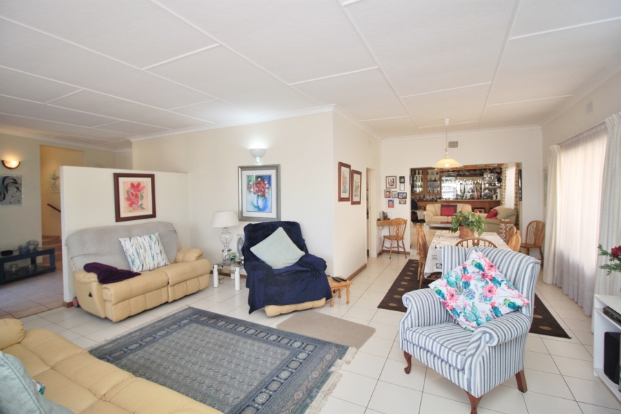 3 Bedroom Property for Sale in Sunnyrock Gauteng