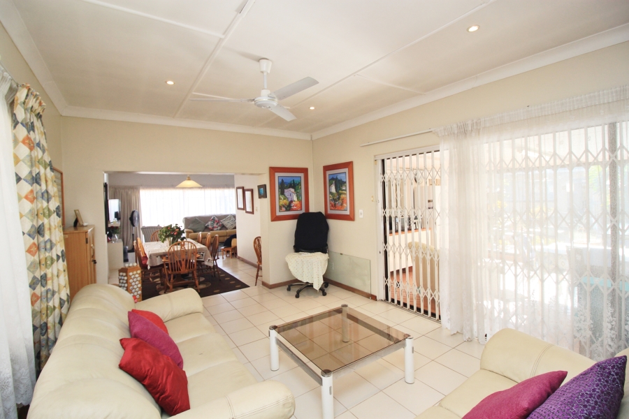 3 Bedroom Property for Sale in Sunnyrock Gauteng
