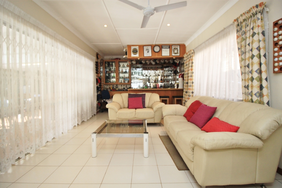3 Bedroom Property for Sale in Sunnyrock Gauteng