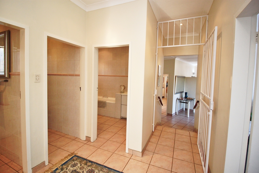 3 Bedroom Property for Sale in Sunnyrock Gauteng