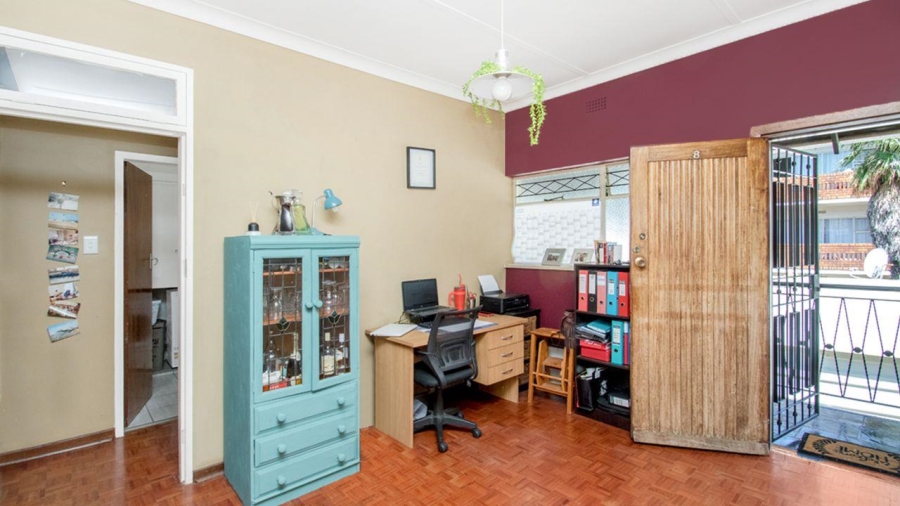 1 Bedroom Property for Sale in Linden Gauteng