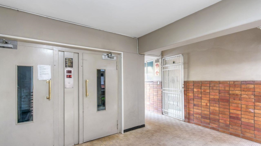 1 Bedroom Property for Sale in Killarney Gauteng