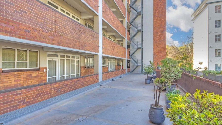 1 Bedroom Property for Sale in Killarney Gauteng