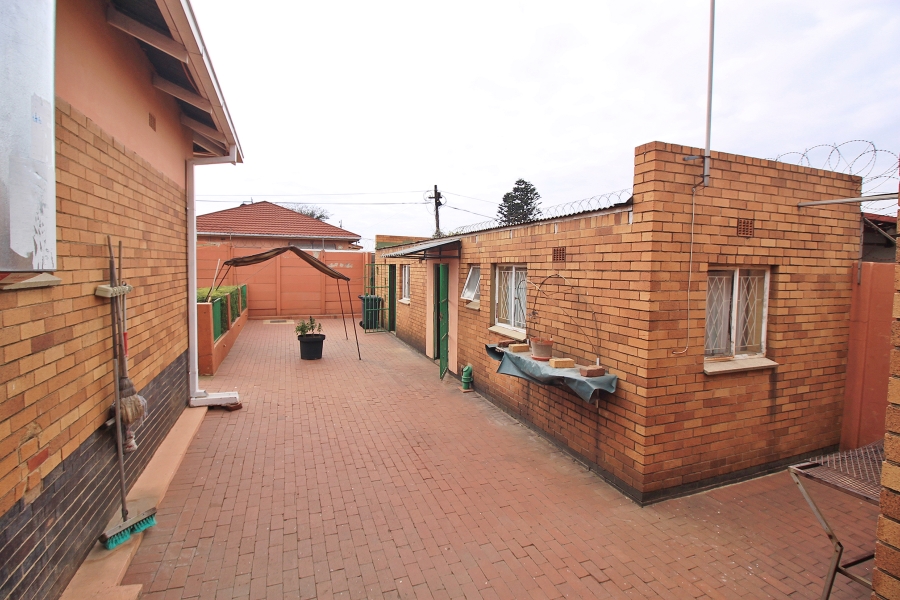 3 Bedroom Property for Sale in Symhurst Gauteng